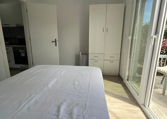 Lägenhet Perla 2 Paralia Ofriniou Ofrínion